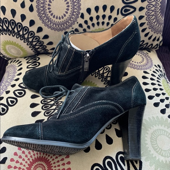 Black Suede, Mascotte, high heeled shoe. Women’s Size 9 - Picture 5 of 7